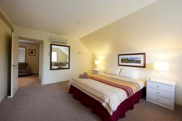Albury Suites - Schubach Street Room photo